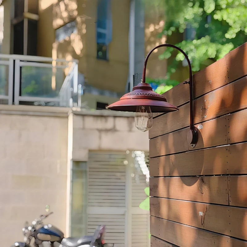 Classic Outdoor Solar Wall Lantern